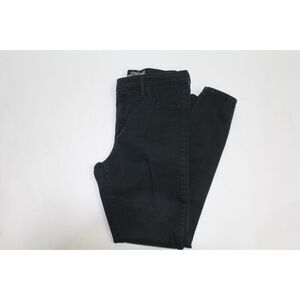 Women’s Universal Threads Black High-Rise Skinny Jeans – Size 8